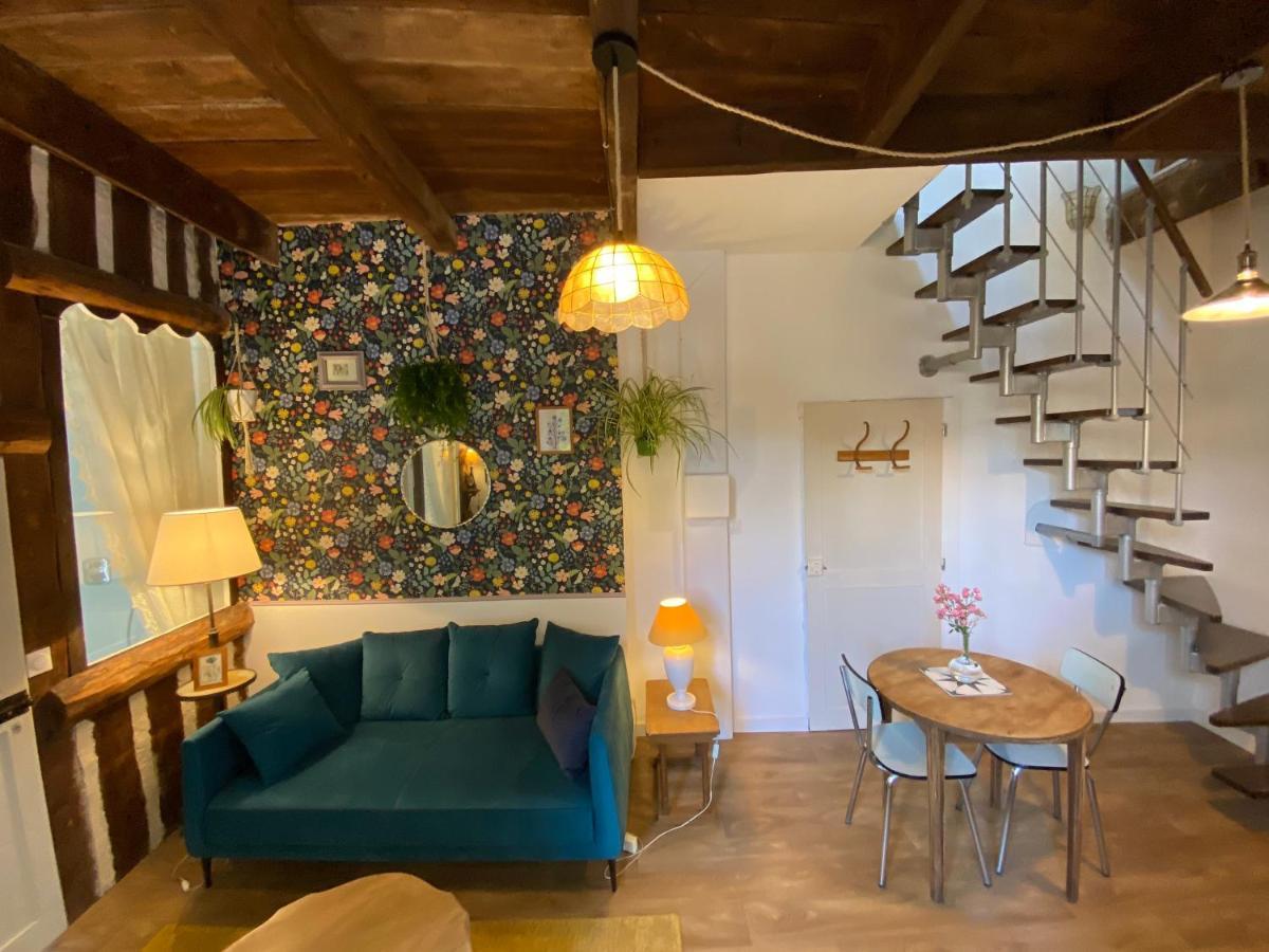 Duplex De Charme A Lessyアパートメント エクステリア 写真